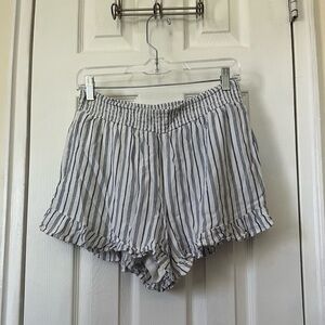 American Eagle Ruffle Hem Shorts